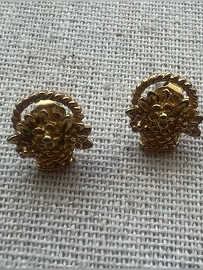 VIntage Avon gold-tone earrings